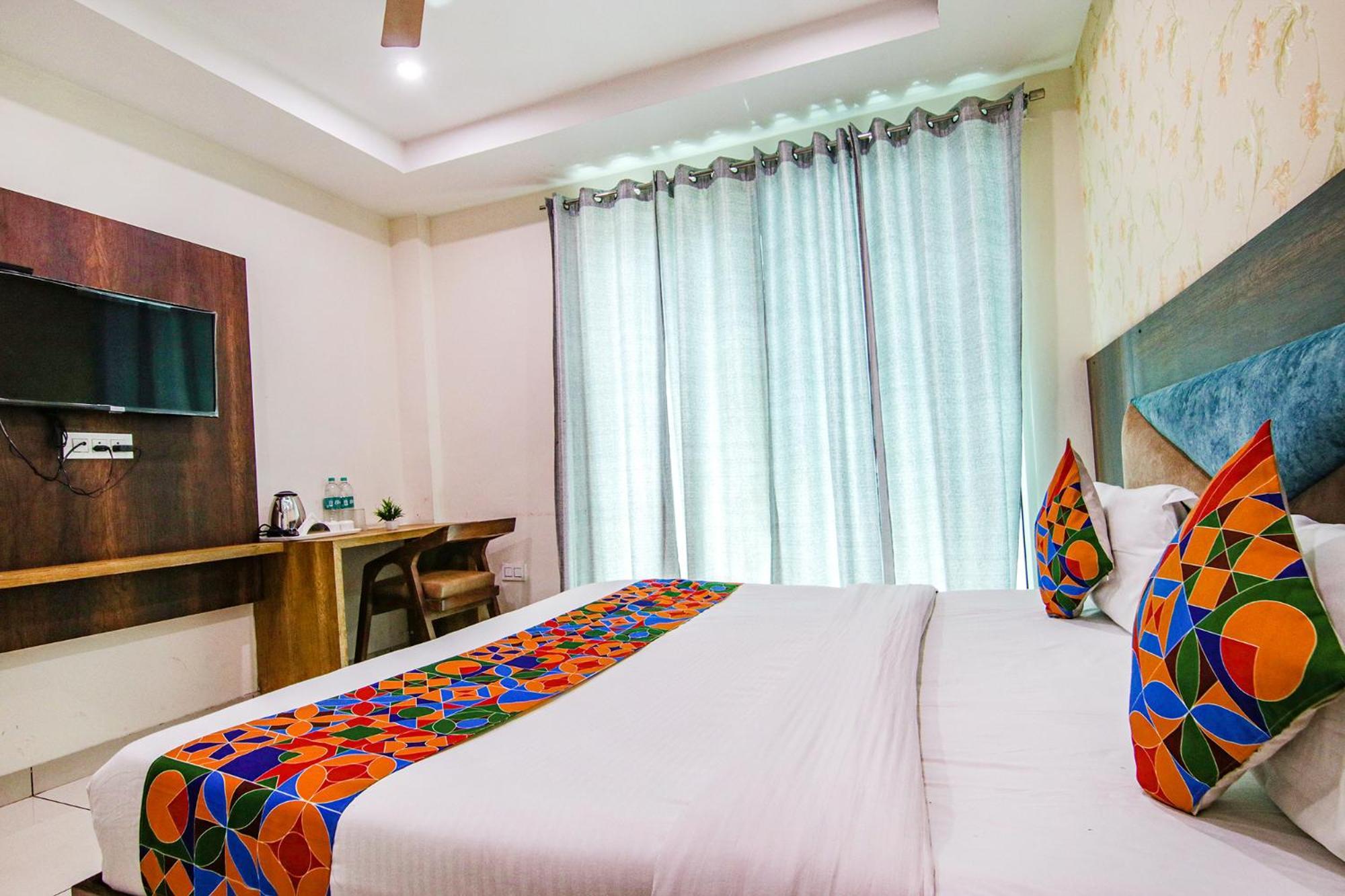 Fabhotel Lime Wood Mohali Экстерьер фото
